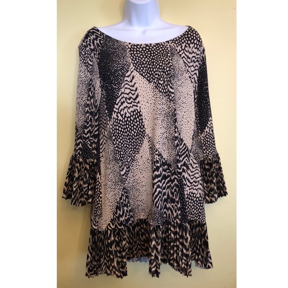 Alfani Black and Tan print long sleeve dress